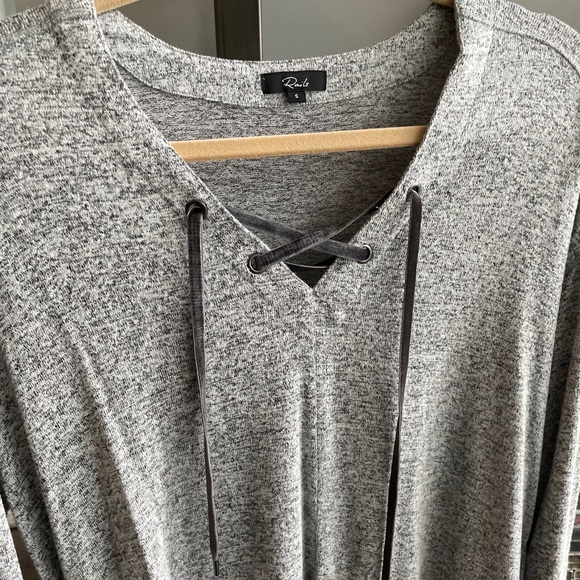 Rails sweater - Picture 1 of 3